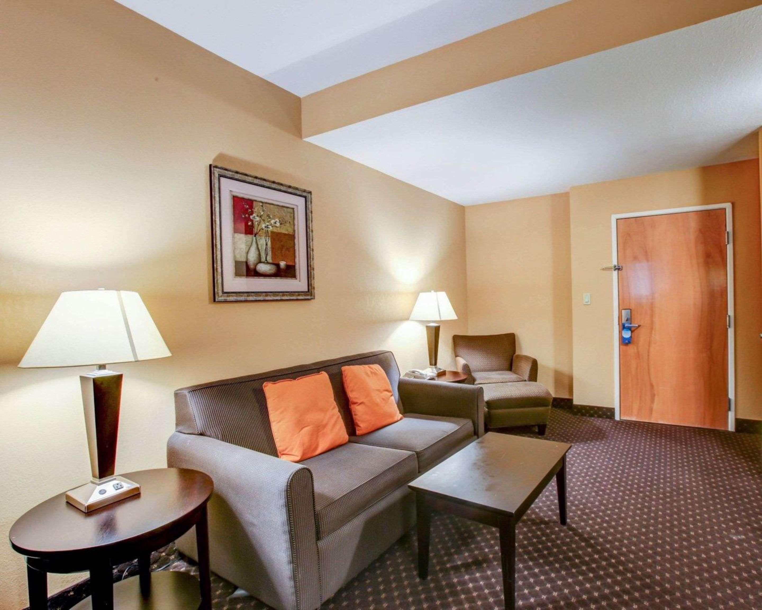 คอมฟอร์ต สวีท แอท ริเวอร์เกต มอลล์ กูดเลตส์วิลล์ Hotel กูดเล็ทส์วิลล์ ภายนอก รูปภาพ